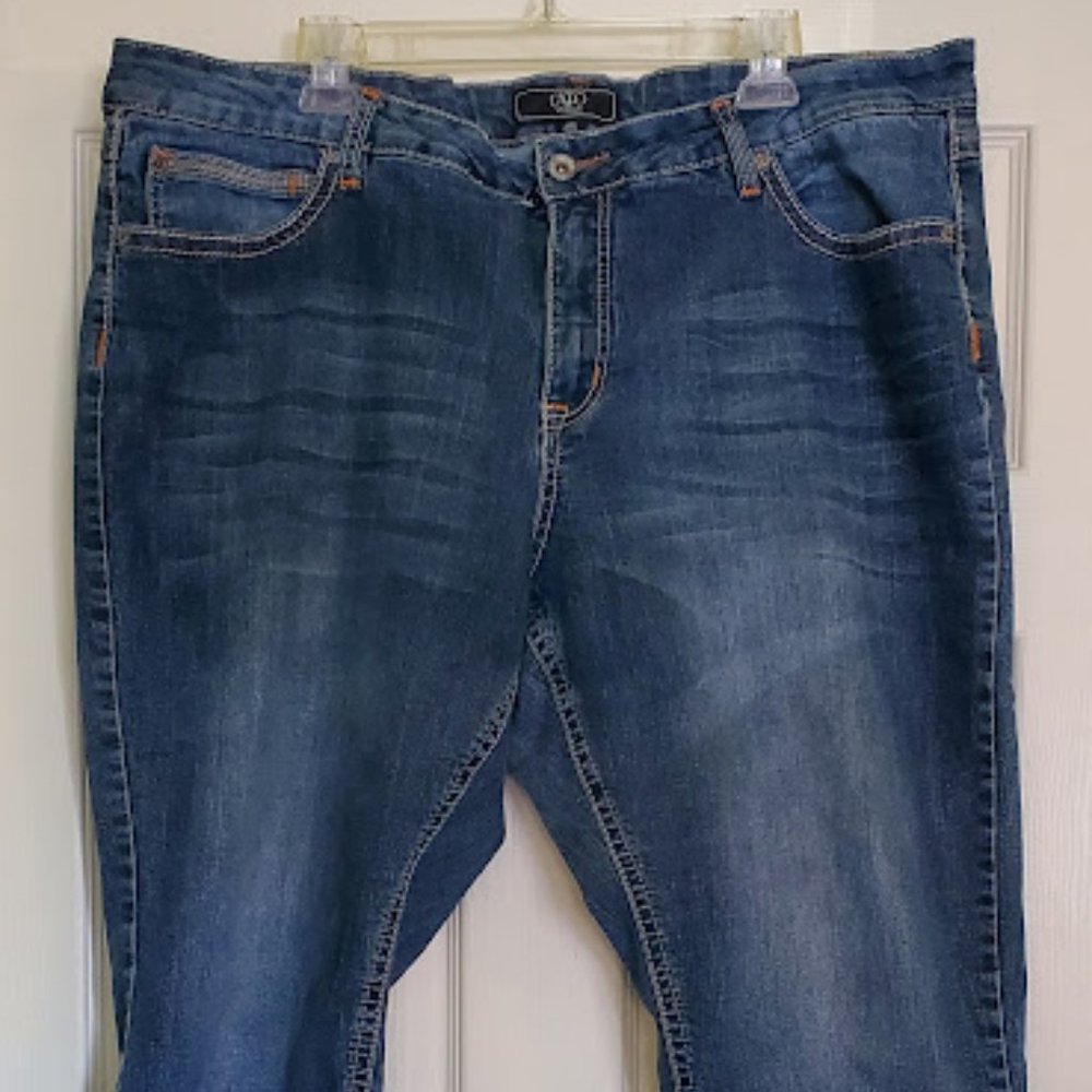 Cato Women's Denim Capris